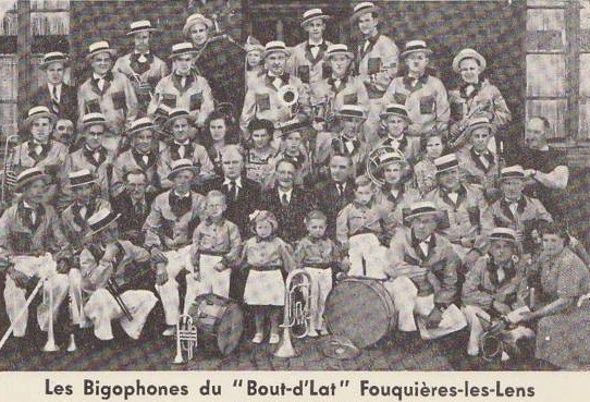 Carte postale ancienne Les Bigophones du Bout-d'lat