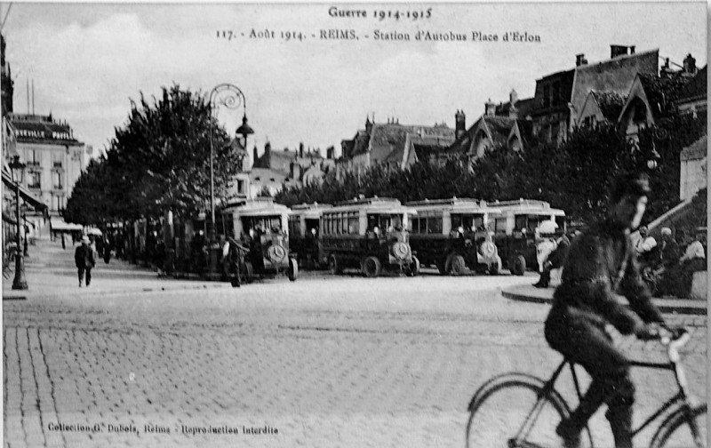 Carte postale ancienne Station autobus place erlon 05073