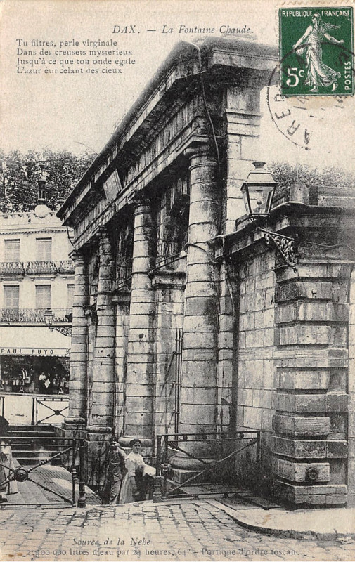Carte postale ancienne Dax (Landes) - Fontaine chaude 51
