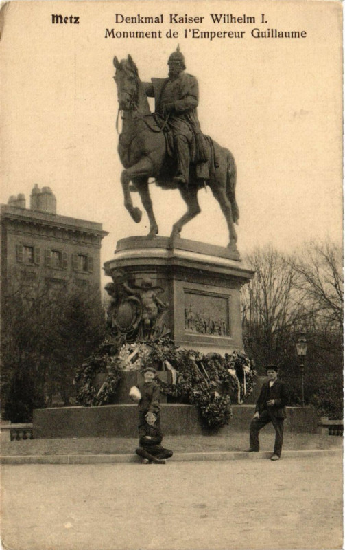 Carte postale ancienne Statue équestre de l'empereur Guillaume