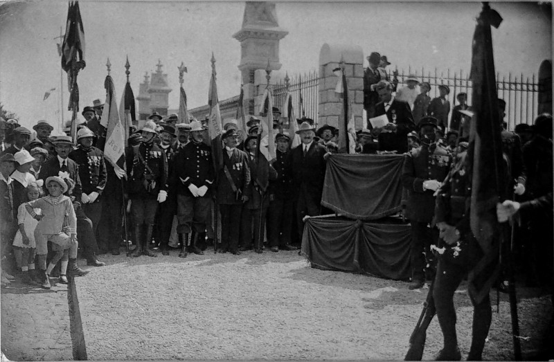 Carte postale ancienne 1922 parc pommery inauguration heros armée noire 10