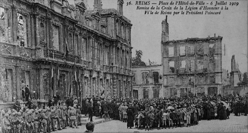 Carte postale ancienne 6 juillet 1919 mairie reims Lh 309