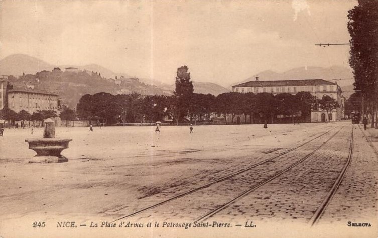 Carte postale ancienne Place d'armes Nice 1900