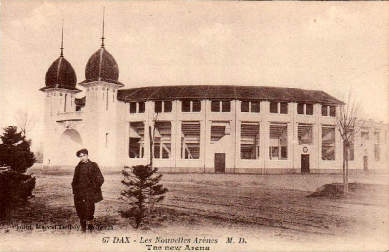 Carte postale ancienne Dax (Landes) - Arènes 8