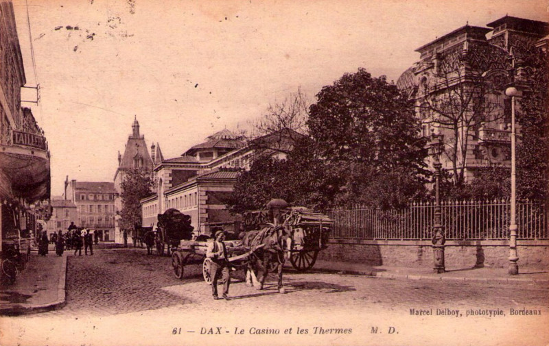Carte postale ancienne Dax (Landes) - Casino - Thermes