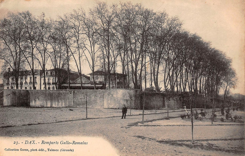 Carte postale ancienne Dax (Landes) - Ramparts Gallo-Romains 10