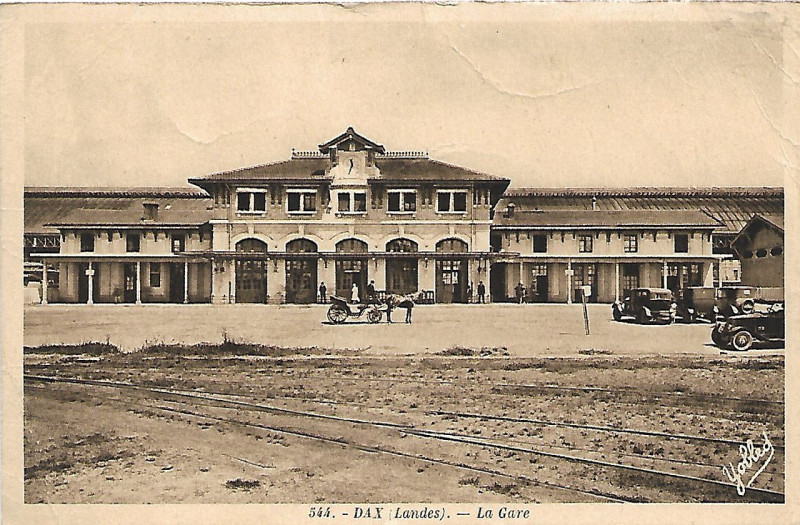 Carte postale ancienne Dax (Landes) - Gare 12