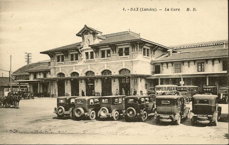 Carte postale ancienne Dax (Landes) - Gare 14