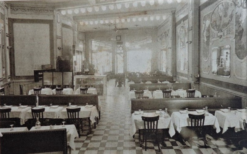 Carte postale ancienne Alger-Restaurant-Etoile 1940