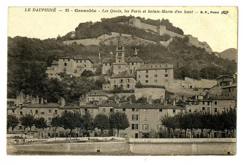 Carte postale ancienne Isère Grenoble les Quais Les Forts et Sainte-Marie d'en Haut à Grenoble
