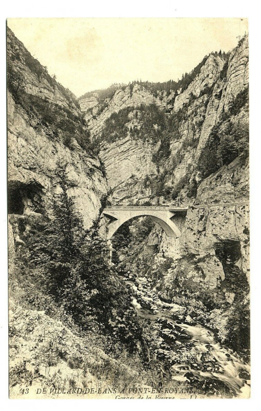 Carte postale ancienne Isère Gorges de la Bourne de Villard de Lans à Pont en Royans à Pont-en-Royans