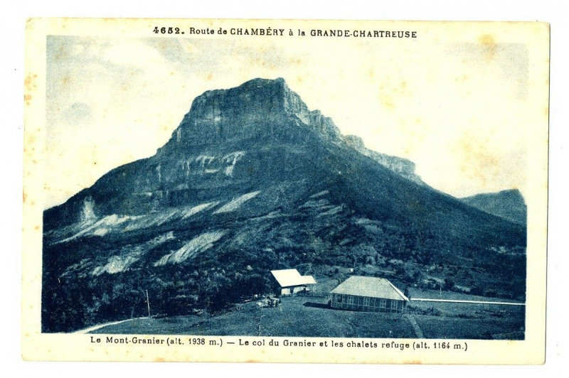 Carte postale ancienne Savoie Le Col du Granier et les Chalets Refuge