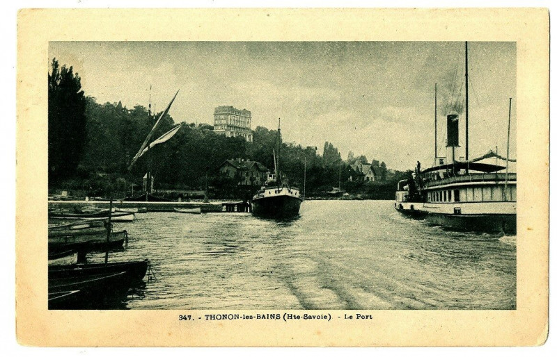 Carte postale ancienne Haute-Savoie Thonon-les-Bains Le Port Bateaux à Thonon-les-Bains