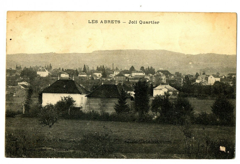 Carte postale ancienne Isère Les Abrets Joli Quartier