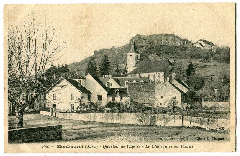 Carte postale ancienne Jura Montmorot Quartier de l'Eglise Château et Ruines à Montmorot