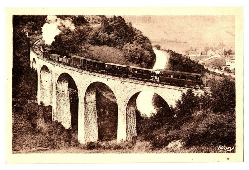 Carte postale ancienne Jura Orgelet environs Le Viaduc à Orgelet