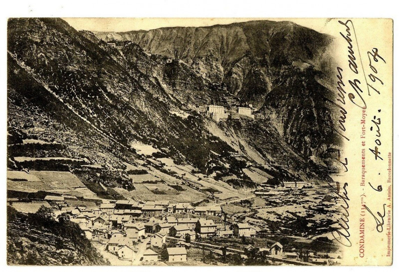 Carte postale ancienne Alpes de Haute-Provence Condamine Barraquements et Fort-Moyen