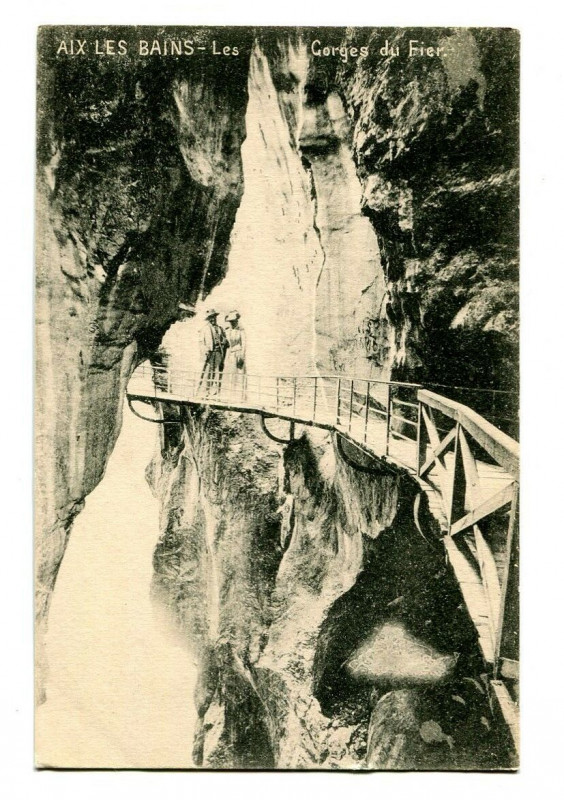 Carte postale ancienne Savoie Aix-les-Bains Les Gorges du Fier animé à Aix-les-Bains