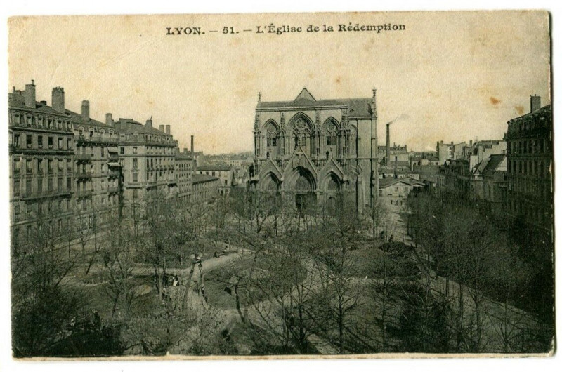 Carte postale ancienne Rhône Lyon Eglise de la Rédemption à Lyon