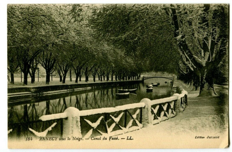 Carte postale ancienne Haute-Savoie Annecy Sous le neige Canal du Vassé à Annecy