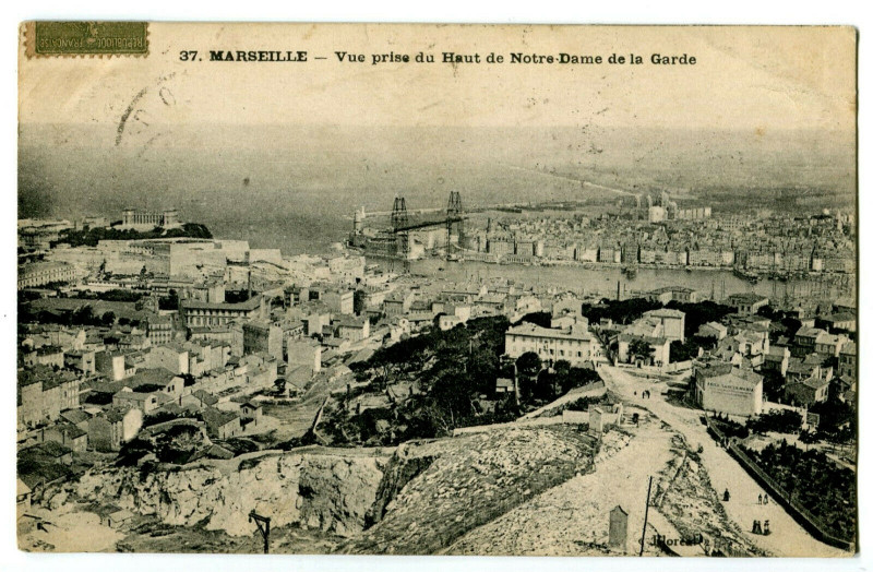 Carte postale ancienne Bouche-du-Rhône Marseille vue prise du Haut de Notre-Dame de la Garde à Marseille