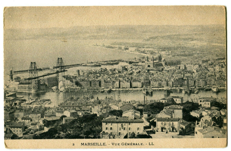 Carte postale ancienne Bouche-du-Rhône Marseille vue générale à Marseille