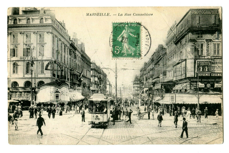 Carte postale ancienne Bouche du Rhône Marseille La Rue Cannebière animé tram à Marseille