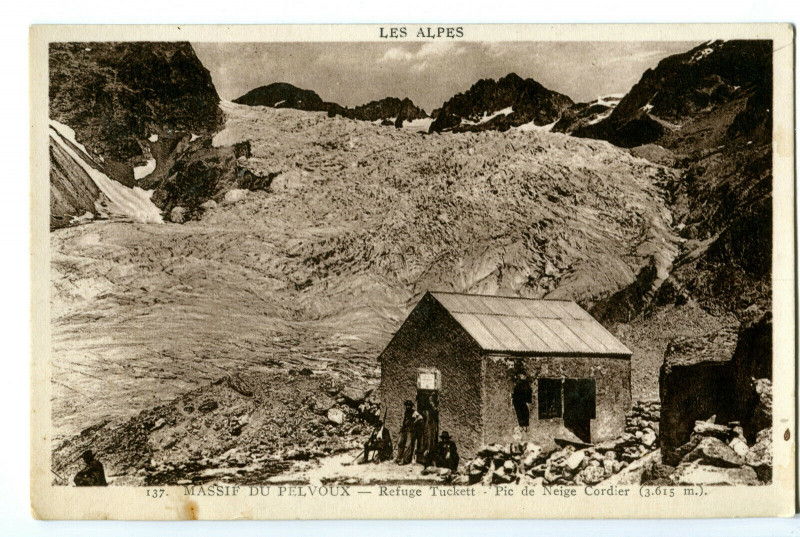 Carte postale ancienne Hautes-Alpes massif du Pelvoux Refuge Tuckett pic de neige Cordier animé