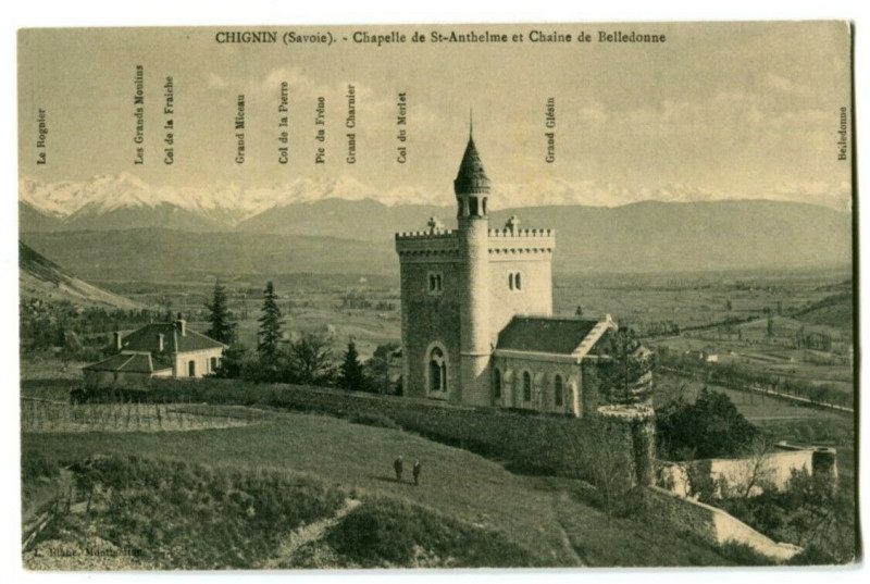 Carte postale ancienne Savoie Chignin Chapelle de St-Anthelme et Chaîne de Belledonne à Chignin