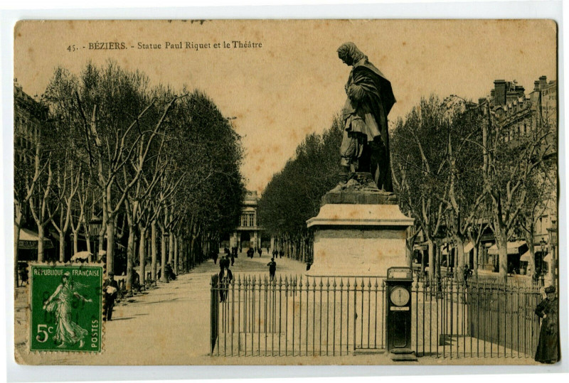 Carte postale ancienne Herault Béziers Statue Paul Riquet et le Théâtre animé à Béziers