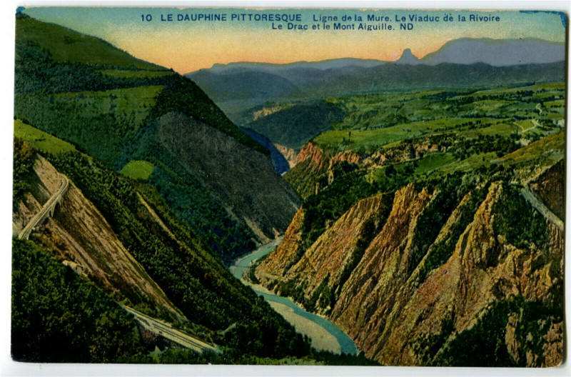 Carte postale ancienne Isère Ligne de la Mure Le Viaduc de la Rivoire Le Drac et Mont-Aiguille à La Mure