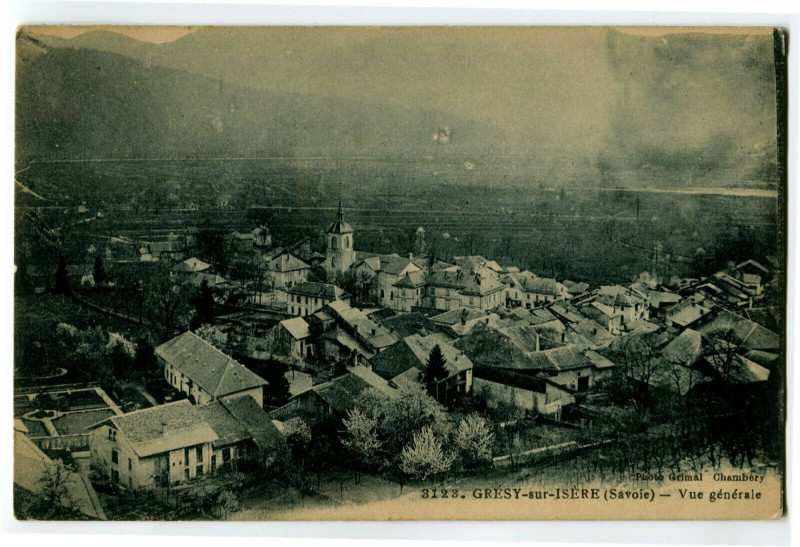 Carte postale ancienne Savoie Grésy-sur-Isère Vue générale à Grésy-sur-Isère