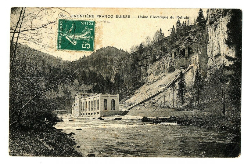 Carte postale ancienne Doubs Frontière Franco-Suisse  Usine Electrique du Refrain à Doubs