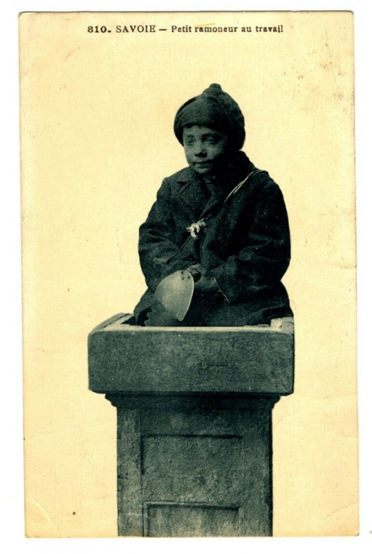 Carte postale ancienne Savoie Folklore Petit Ramoneur au travail
