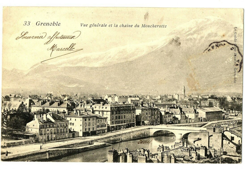 Carte postale ancienne Isère Grenoble Vue générale et la Chaîne du Moucherotte à Grenoble