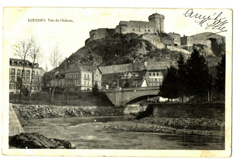 Carte postale ancienne Hautes-Pyrénées Lourdes Vue du Château à Lourdes