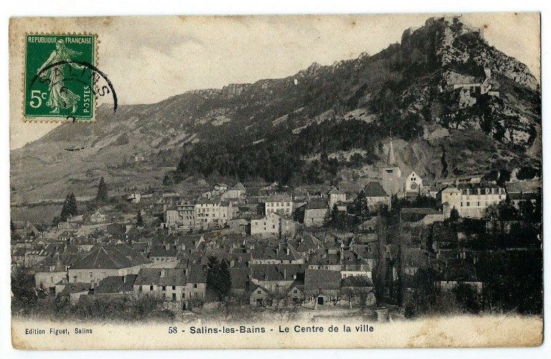 Carte postale ancienne Jura Salins-les-Bains Le Centre de la Ville à Salins-les-Bains