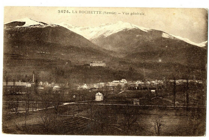 Carte postale ancienne Savoie La Rochette Vue générale