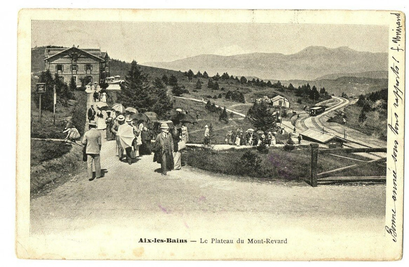 Carte postale ancienne Savoie Aix-les-Bains Plateau du Mt-Revard animé à Aix-les-Bains