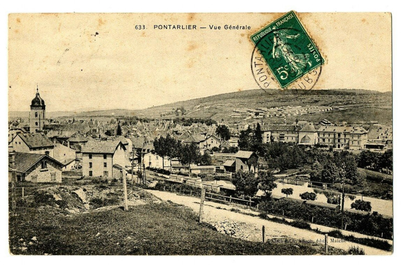 Carte postale ancienne Doubs Pontarlier vue générale à Doubs