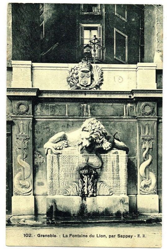 Carte postale ancienne Isère Grenoble Fontaine du Lion par Sappey à Grenoble