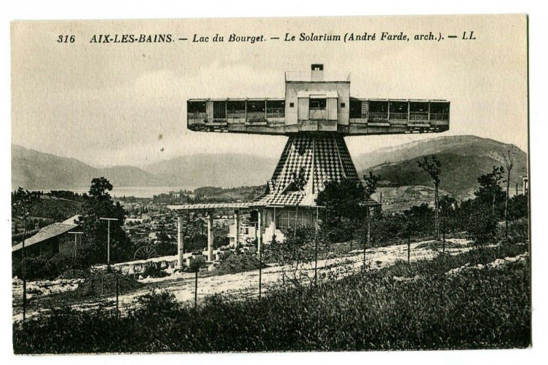 Carte postale ancienne Savoie Aix-les-bains lac du Bourget Le Solarium à Aix-les-Bains
