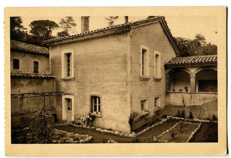 Carte postale ancienne Var Chartreuse de Montrieux Une Cellule et son jardin