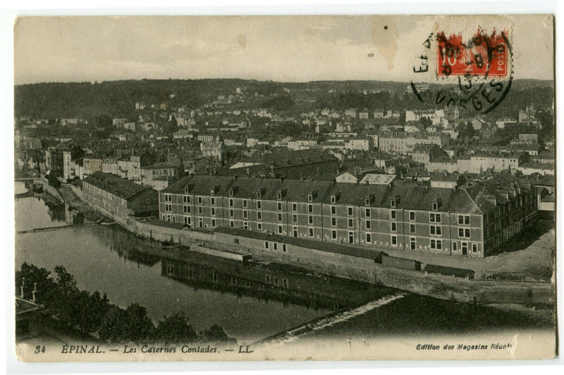 Carte postale ancienne Vosges Epinal Les Casernes Contades à Épinal