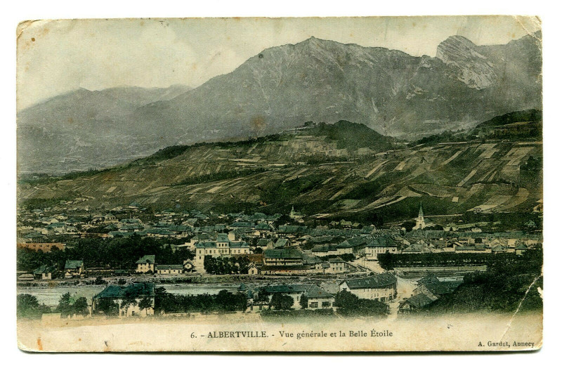 Carte postale ancienne Savoie Albertville Vue générale et la Belle Etoile à Albertville