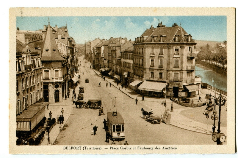 Carte postale ancienne Territoire-de-Belfort Belfort Place Corbis et Faubourg des Ancêtres animé à Belfort