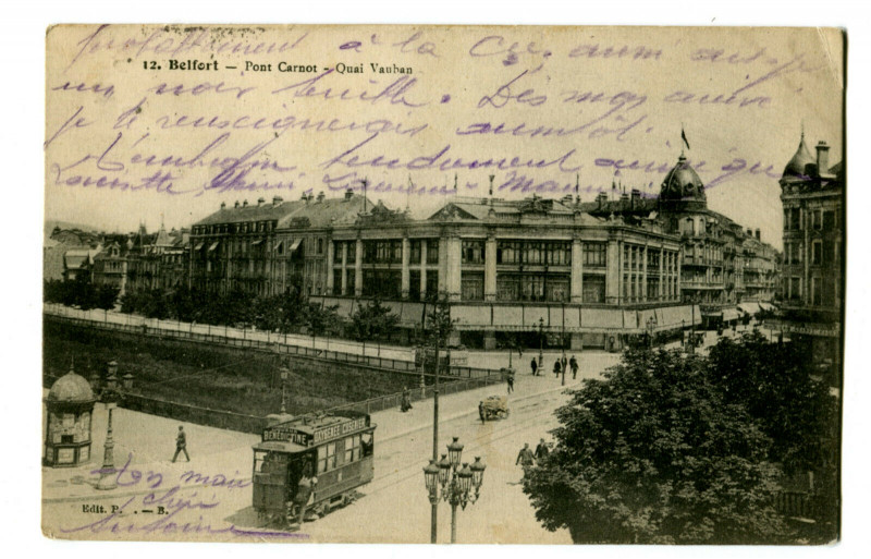 Carte postale ancienne Territoire-de-Belfort Belfort Pont Carnot Quai Vauban animé à Belfort