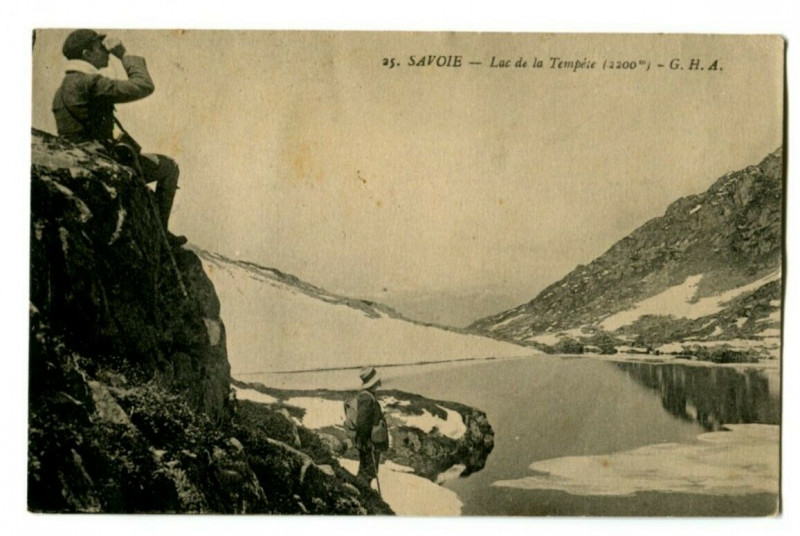 Carte postale ancienne Savoie Beaufortain Lac de la Tempête animé à Beaufort