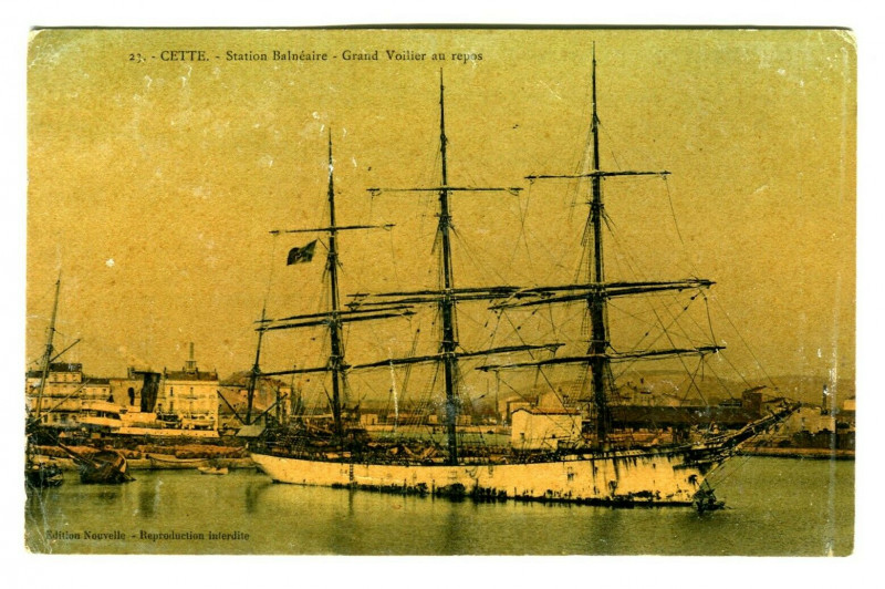 Carte postale ancienne Herault Sète Cette Station Balnéaire Grand Voilier au repos à Sète