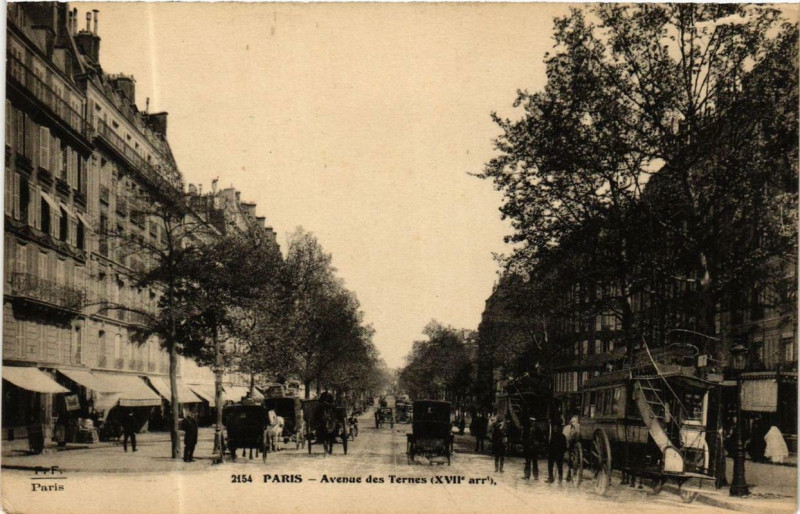 Carte postale ancienne Avenue des Ternes à Paris 17e